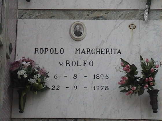 Lapida de Margherita Ropolo en el Cementerio de Pancalieri (Foto ao 2003)