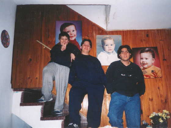 Los Hijos de Adrian y Maria Ester (Ao 2001)