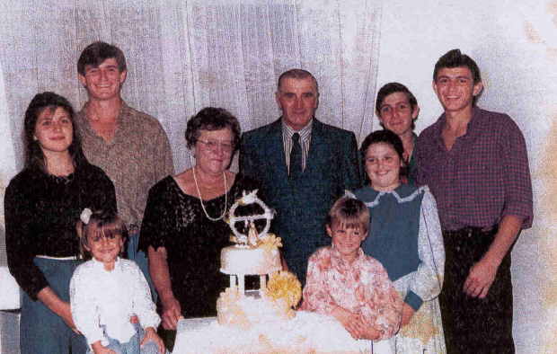 Alcides y Eva con sus nietos (Ao 1992)
