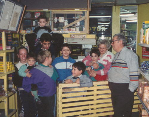 Con sus Nietos, Ao 1994