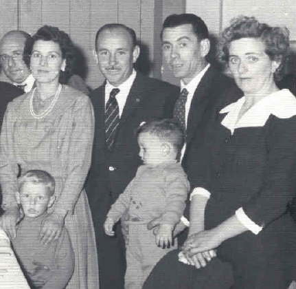 Aquilo y Juana con Familiares (Ao 1960)