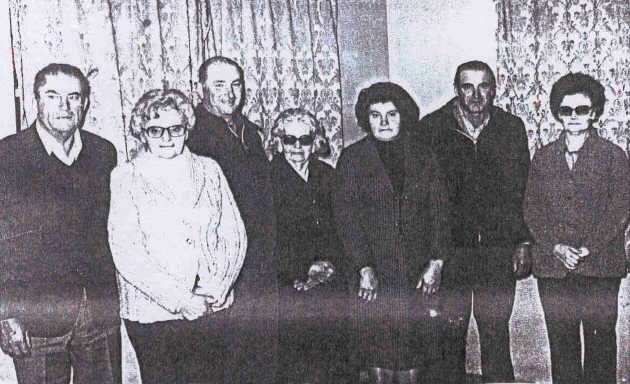 Alina Florentina Senn con algunos de sus Hijos