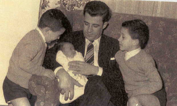 Elvio Vicente Rocchia con sus tres primeros Hijos (Ao 1958)