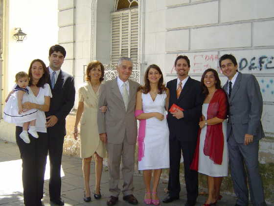 Gabriel y Maria Clara con los Panelati (04/Mar/04)
