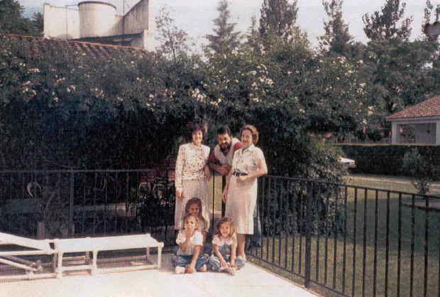 Jorge Alberto Rocchia con sus hijas y tias