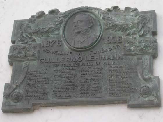 Placa a los colonizadores en Pilar, Provincia de Santa Fe (Foto-2007)