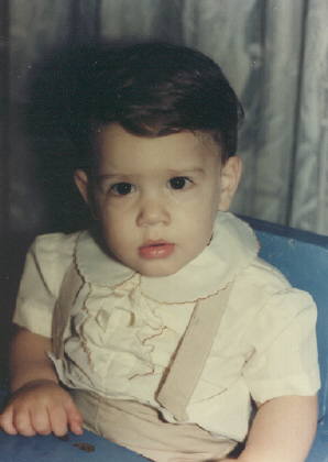 Federico Adrian Ropolo cuando tenia un ao (1985)