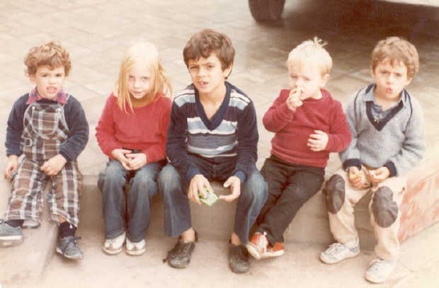 Germn Eduardo Ropolo con sus hermanos y primos (Ao 1983)