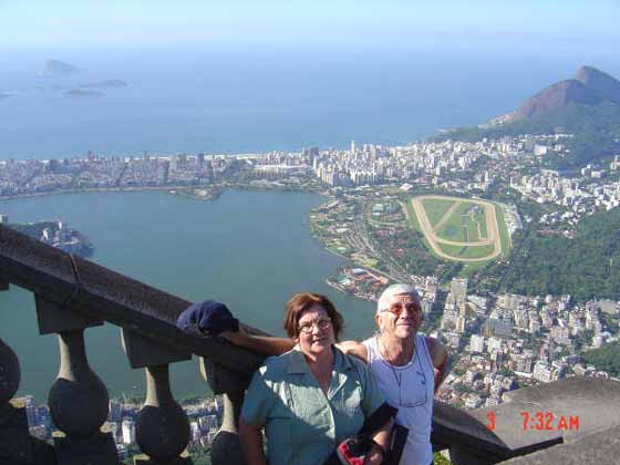 Jorge Anibal Ropolo con su esposa en Rio de Janeiro, Brasil (Ene/2002)