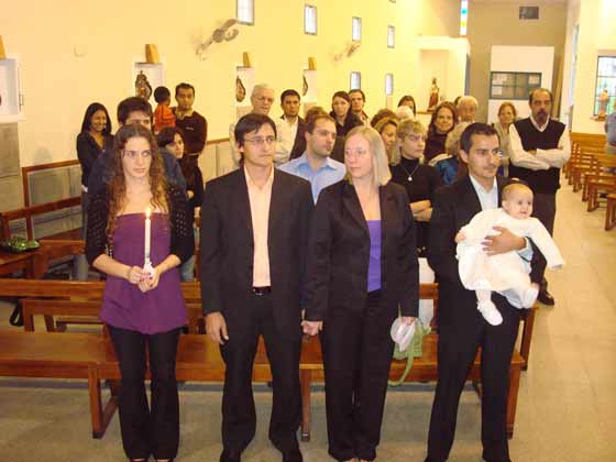 Juliana en su bautismo con sus padres y padrinos (12/Abr/2008)
