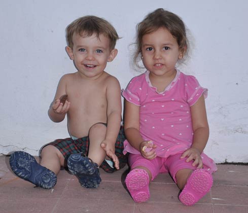 Juliana Calvo Ropolo con su hermano Constantino (Ene/2010)